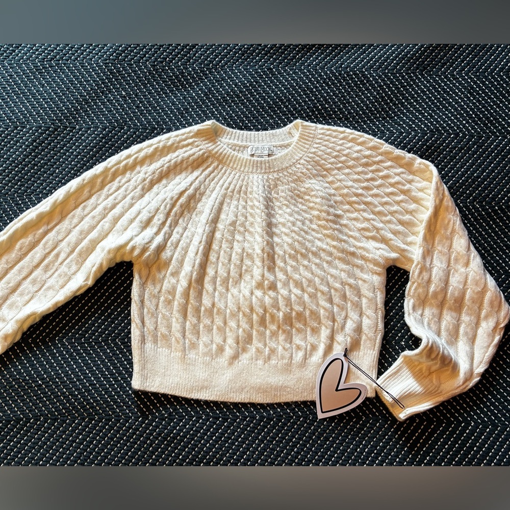 Ruby Moon cropped Cream cable Knit Sweater
